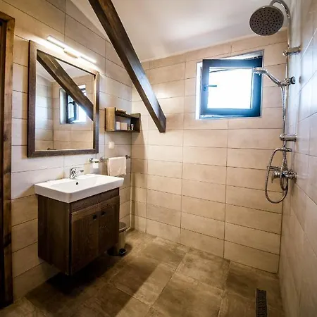 Lina Agropanzio Guest house Tomesti (Harghita)